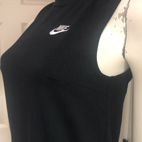 Nike Athleisure/Athletic Dress, NWT! - Picture 5 of 10